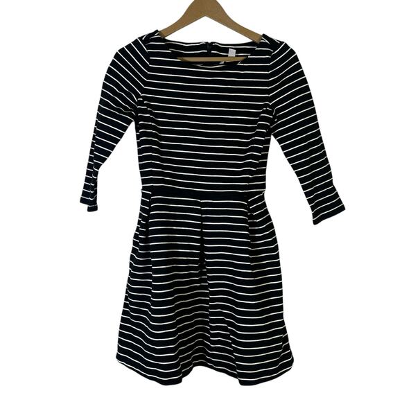 Banana Republic Stripe Fit & Flare Mini Dress Womens 6P Black Cotton Preppy Twee - Picture 2 of 6